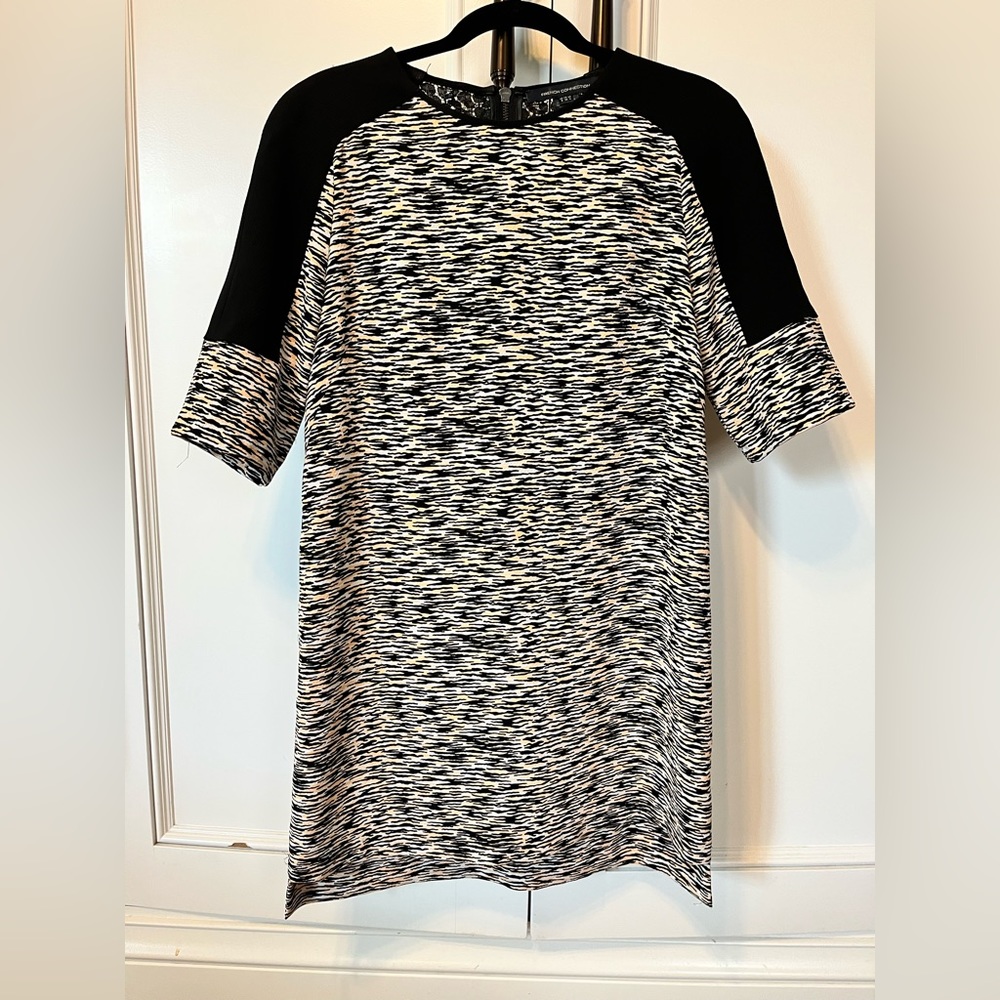 French Connection Hi Low Crepe Shift. Size 4.